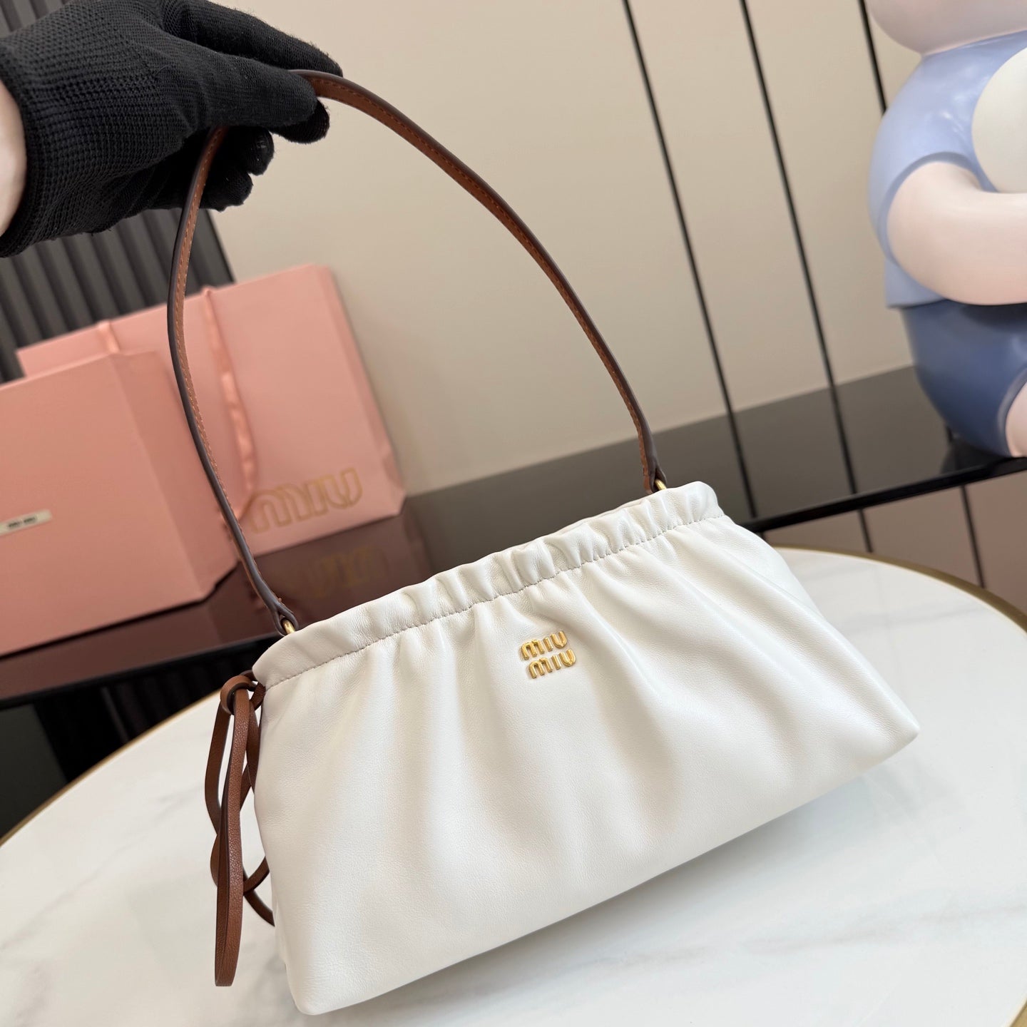 Miu Miu White Leather Butterfly-Motif Bow Butterfly Shoulder Bag