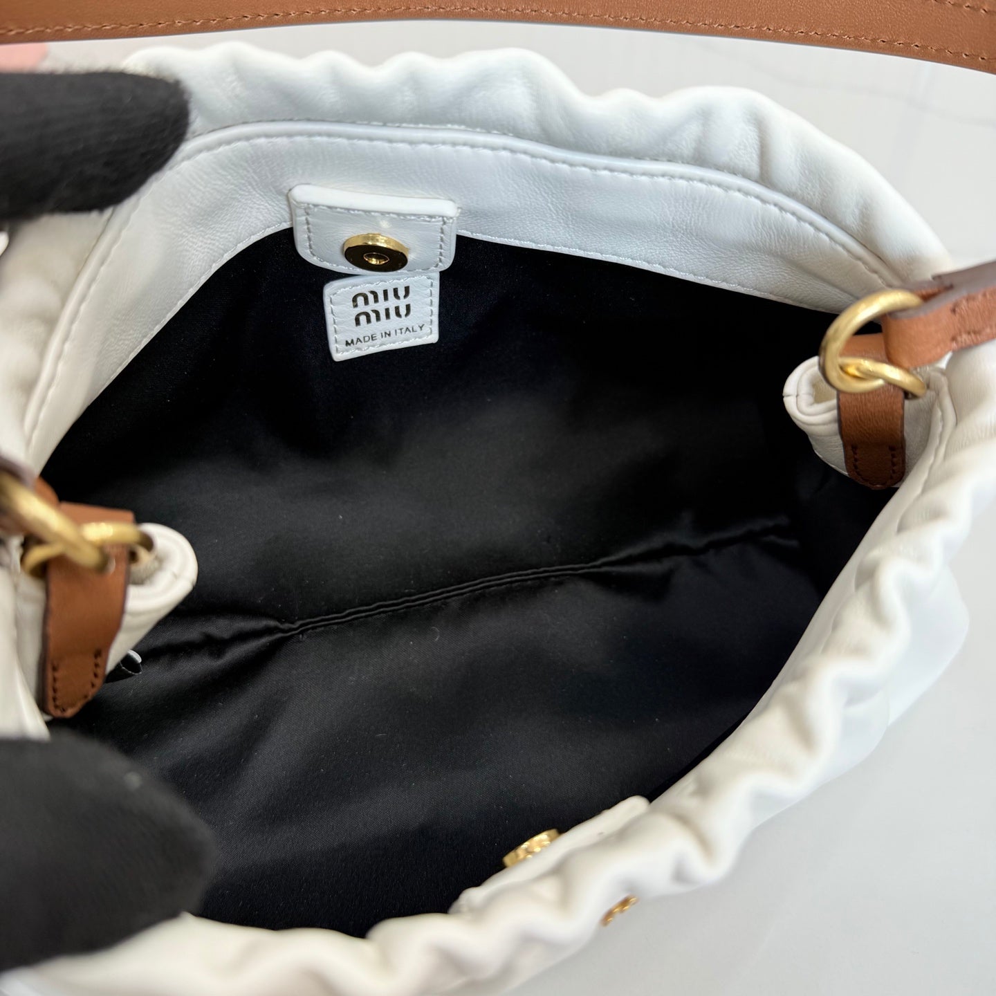 Miu Miu White Leather Butterfly-Motif Bow Butterfly Shoulder Bag